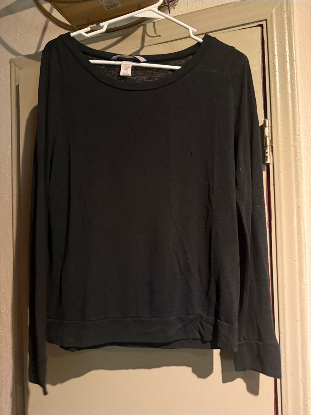Victoria's Secret Black Long Sleeve Pullover - Picture 1 of 1